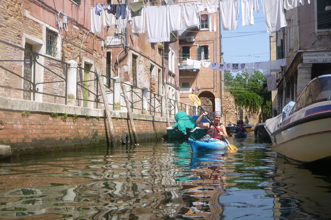 2 Hour Venice Canal Kayak Tour - Premium experience by day - Getting Your Gear and Paddling Basics Under Control