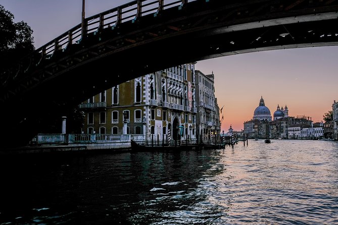 3 Hours Private Original Venice Photo Walk - Why this private Venice photo walk works better than chasing sights