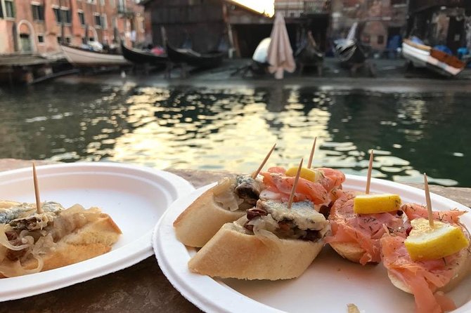 A Venetian Evening: Wine Tasting and Cicchetti with a Local Guide - San Pantalon quick visit: frescoes if the church is open