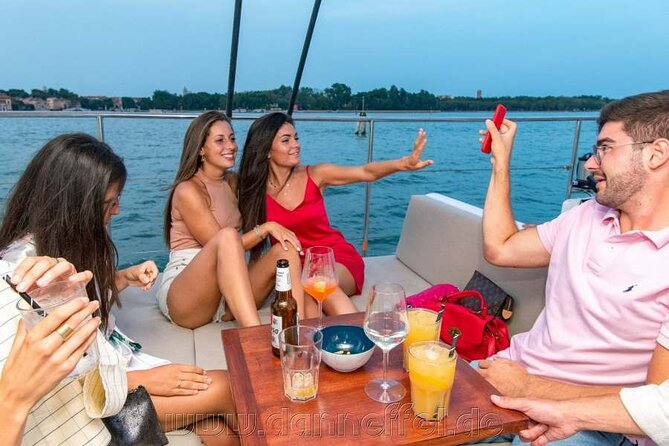 Catamaran Spritz Tour - The 90-minute lagoon loop: what the route actually delivers