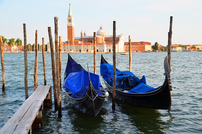 Classic 30-Minute Gondola Ride in Venice - Price and Value: $46.96 for a Gondola, But Not a Guided Lecture
