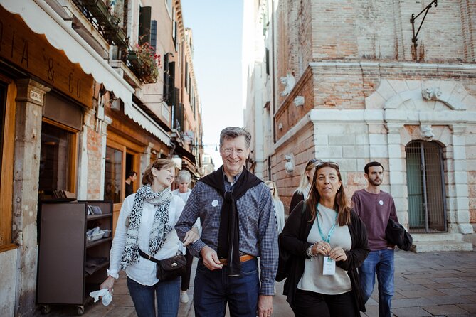 Eat like a Local: Venice Cicchetti and Wine Tasting Evening Tour - Stop 5: Al Vecio Marangon and the pasta you actually want