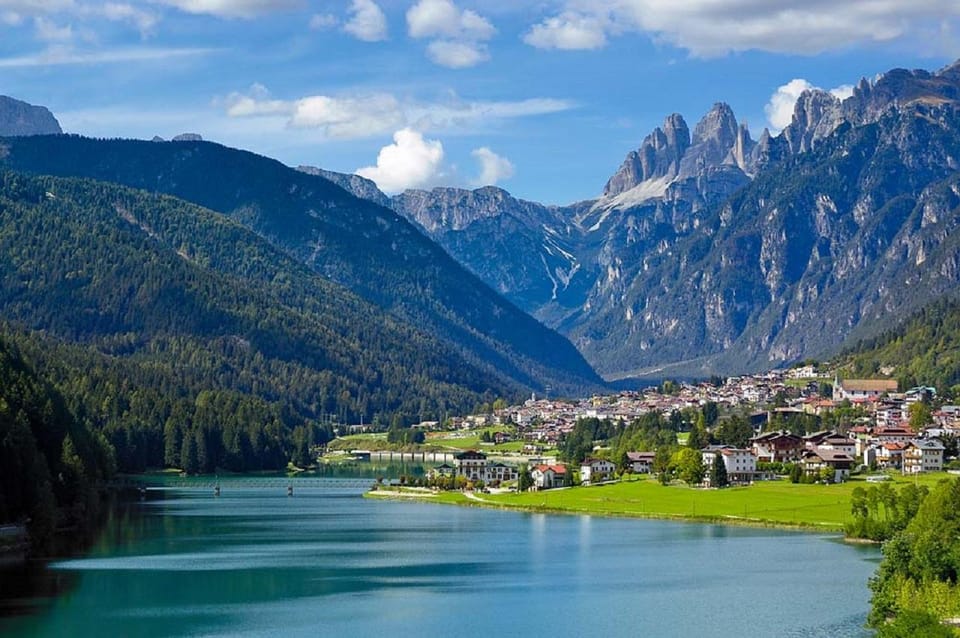 From Venice: Lakes of the Dolomites Tour - A full Dolomites day out of Venice, without a rental car headache