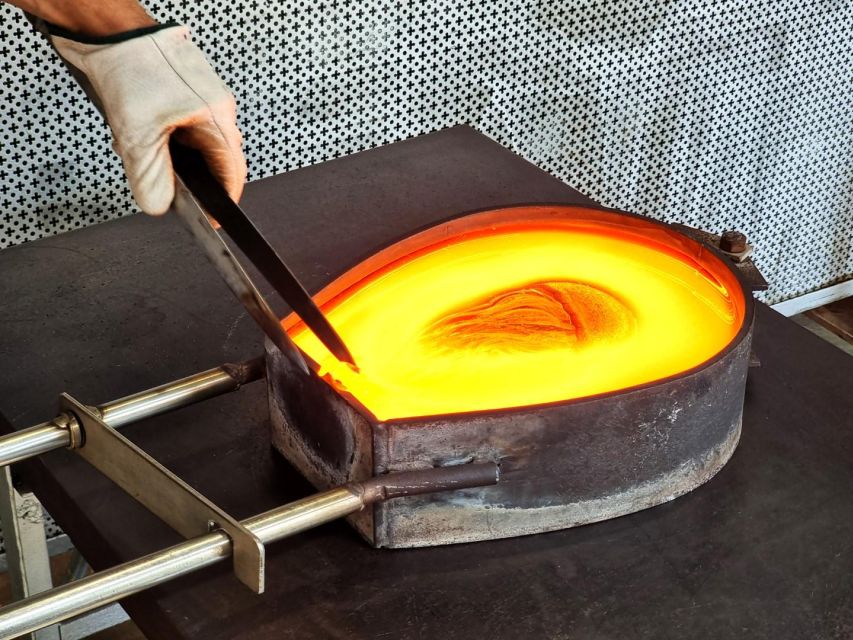 Glass Blowing Show Visit Murano Glass Factory & Showroom OMG - Your Guided Factory Tour: Short, Focused, and Worth Your Time