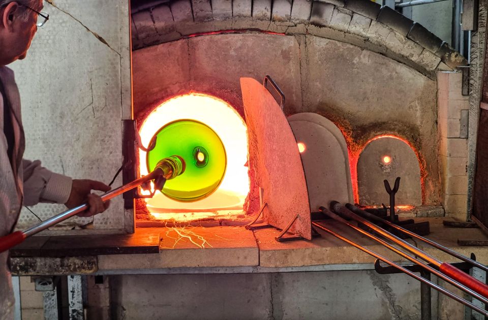 Glass Blowing Show Visit Murano Glass Factory & Showroom OMG - The Showroom and Gallery: 500 Square Metres of Murano to Browse