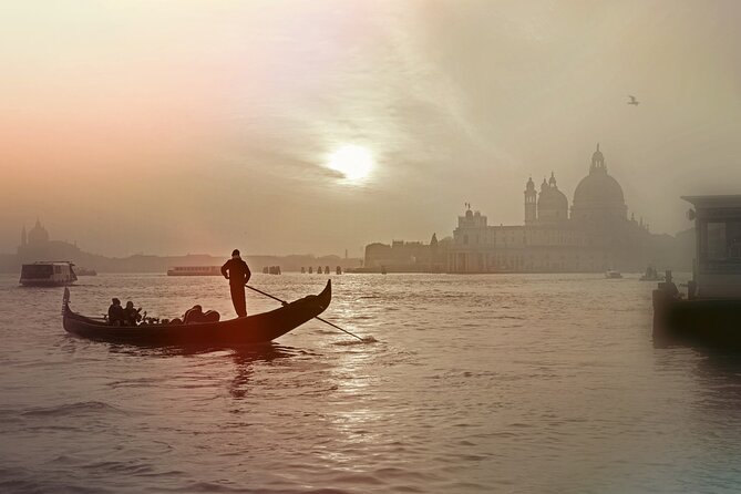 Gondola Ride and St Mark's Basilica - Shared gondola at 3:00pm: narrow canals, then a view from near the Grand Canal