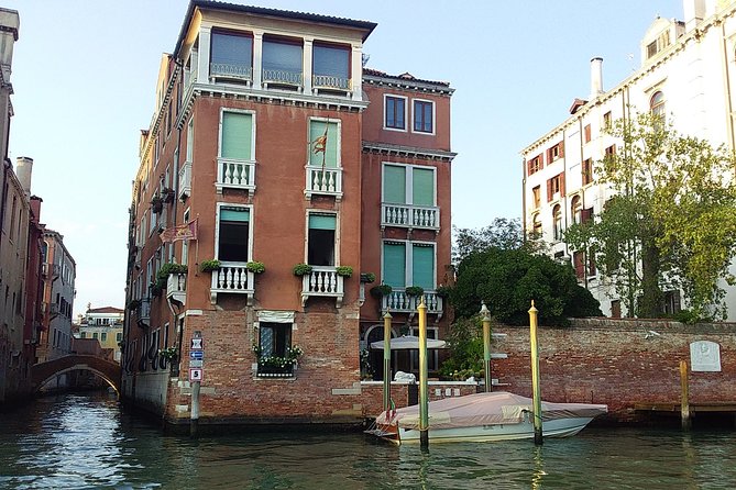 Grand Canal boat tour and Murano glass experience with Hotel pick up - Price and Value: When $299.57 Makes Sense