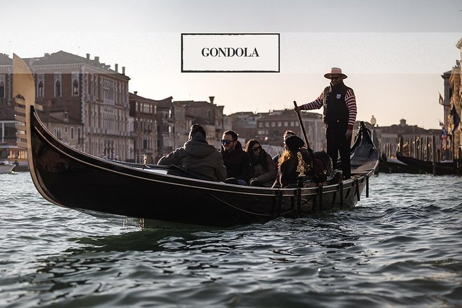Grand Canal Gondola Experience with Live Commentary™ - St Mark’s area meeting point and the pre-ride setup