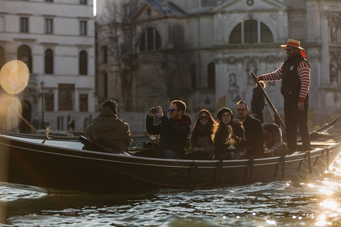 Grand Canal Gondola Experience with Live Commentary™ - San Giorgio Maggiore and the St Mark’s Square overview finish