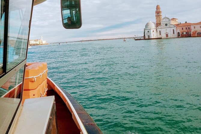 Islands Tour with a real local! - Murano: glassmaking demos and the “watch it happen” factor
