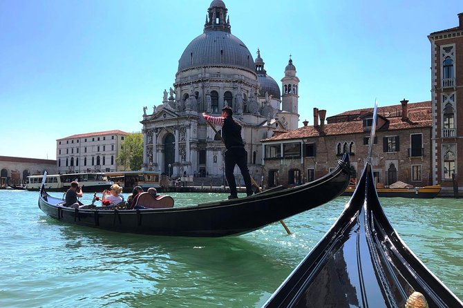 Morning Walking Tour of Venice with Gondola Ride - Morning Start in Venice: the land-and-water combo that works
