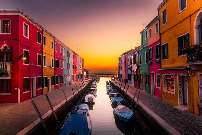 Murano, Burano and Torcello Half-Day Sightseeing Tour - Guide commentary: microphones, multiple languages, and how to catch the good bits