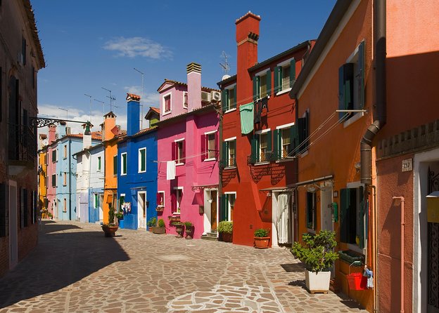 Murano, Burano and Torcello Half-Day Sightseeing Tour - Murano: glassblowers at a working factory plus island sights
