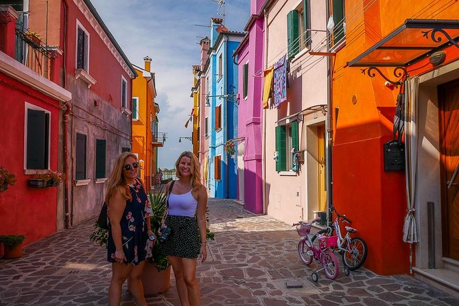 Murano & Burano Islands Guided Small-Group Tour by Private Boat - Venice’s Lagoon Two-Step: Why Murano and Burano work so well