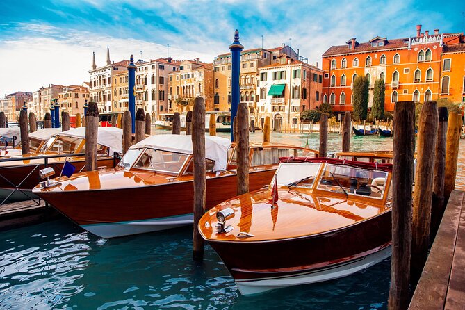 Private 4hrs Venice Tour: Doge's Palace, Grand Canal & St Mark's - Guides make it (and I’d book based on their style)