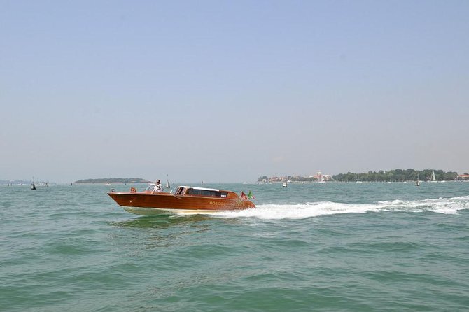 Private Departure Transfer: Venice Hotels to Venice Train or Bus Station - What happens at pickup: the dock, the voucher, and the reconfirmation