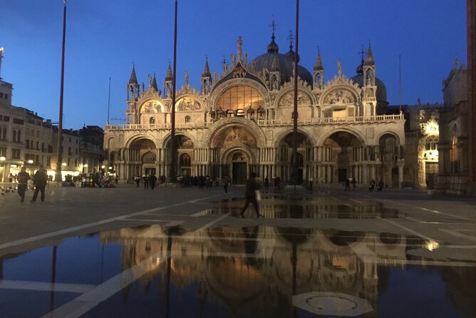 Private Doge's Palace & St Mark's Basilica After Hours Night Tour - Piazza San Marco meeting point: a quick orientation with real context