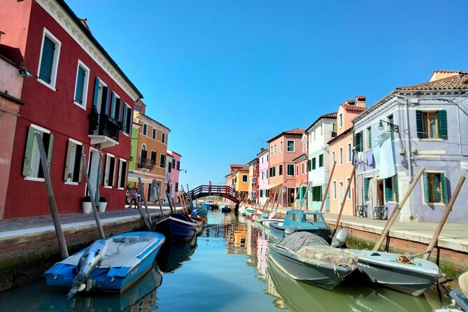 Private Excursion by Typical Venetian Motorboat to Murano, Burano and Torcello - Private Venetian motorboat from your hotel (and why it’s worth it)