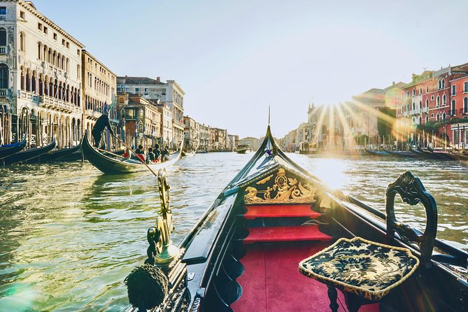 Private Gondola Ride in Venice - Getting the Best Photos (Without Trying to Pose Like a Model)