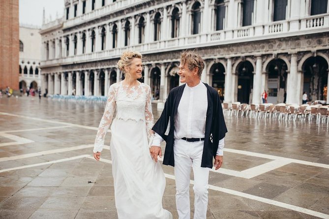 Private Photo Shoot in Venice with Gondola Ride Included - Timing, rain, and the parts of Venice that don’t behave