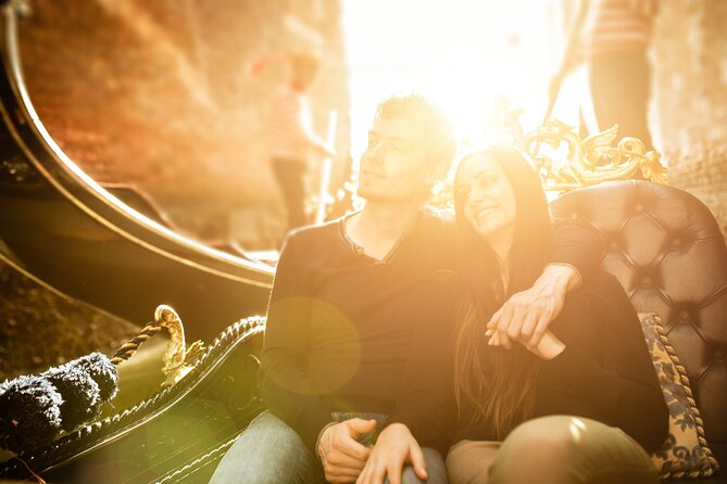 Private Photoshoot on Personal Gondola in Venice - Grand Canal Finale at Rialto Bridge: Closing With the Famous Shot