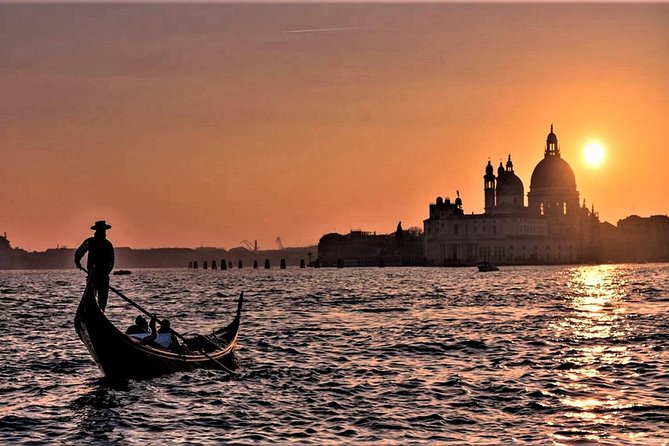 Private Tour: Venice Gondola Ride with Serenade - Palazzo Barbarigo’s Golden Facade and Why the Smaller Canal Feeling Matters