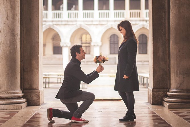 Professional Photographer in Venice, Italy - Where You Meet at Piazza San Marco (and Why That Helps)