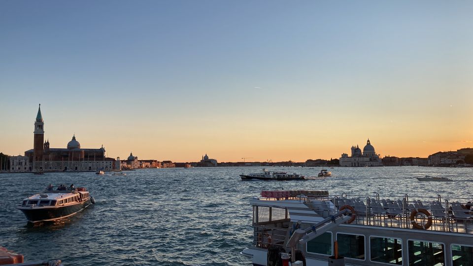 Punta Sabbioni - Venice at Sunset: Boat Tour with Aperitif - Reaching St Mark’s at 20:30: how to use 90 minutes well