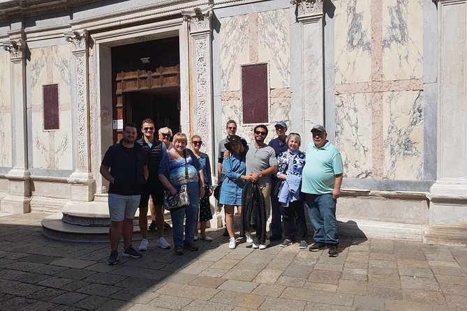 Rialto Market Food Tour: Wine Tasting and Sightseeing in Venice - When Rialto Market Is Closed (So You Don’t Get Stung)