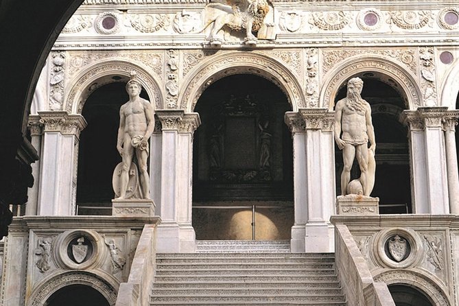 Skip the Line: Doge's Palace Guided Tour in Venice - Meeting at Campo S. Zaccaria and finding the group quickly