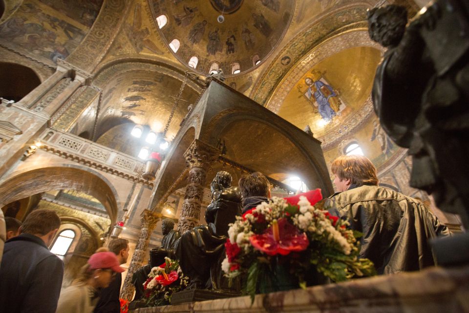 Skip the Line: St. Mark's Basilica Guided Tour - Dress code and timing: don’t let small details ruin the day