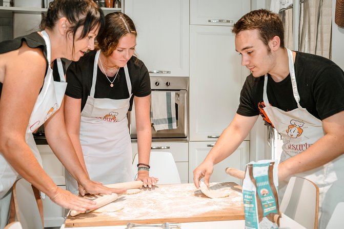 Small Group Pasta and Tiramisu Class at Local's Home in Venice - The Aperitivo Moment: Drinks Included, but How They Fit the Meal