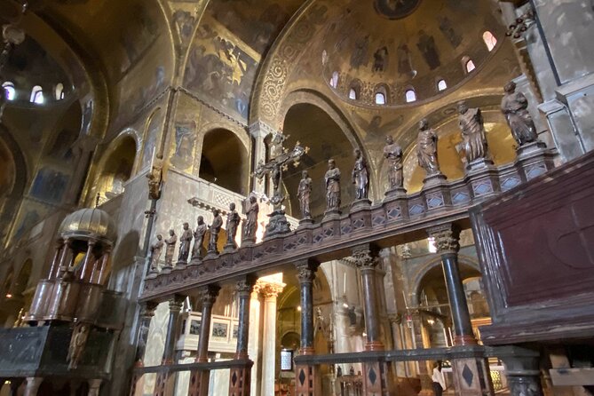 St. Mark's Cathedral Priority Guided Tour & History Gallery - Basilica di San Marco: The Real Point of the Priority Entry