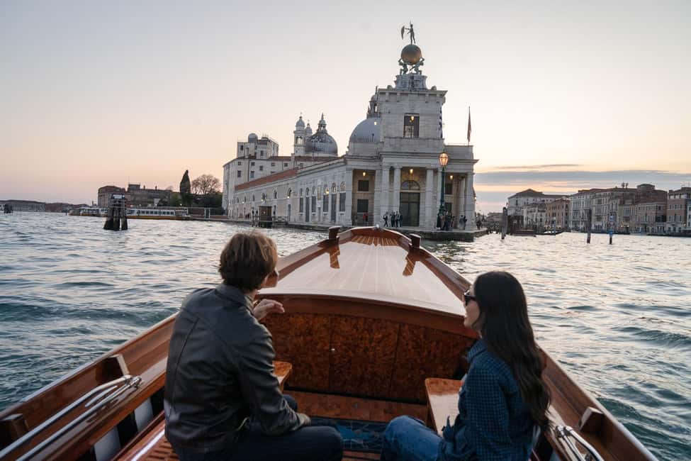 Sunset Serenity Cruise in the Venice Lagoon - Your One-Hour Plan: Slow Sailing, Big Views