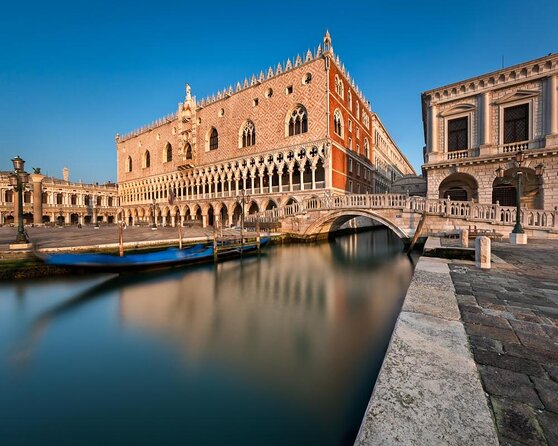 Sunset Traditional Boat Tour with Prosecco - Key highlights at a glance