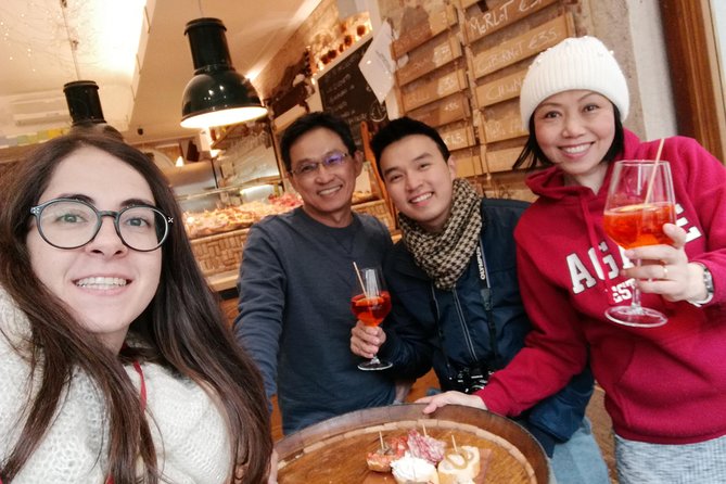 Venetian Cicchetti Street Food and Sightseeing Walking Tour - Rialto Bridge on Foot: The Sight You Can Actually Use Later