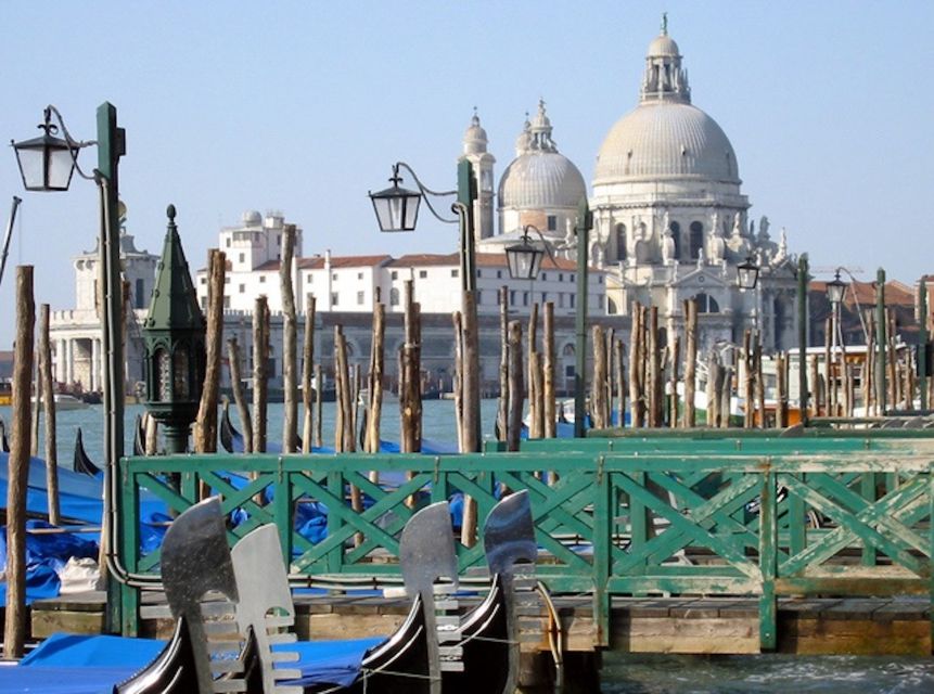 Venice: 30 min Gondola Ride on the Grand Canal with Guide - Peggy Guggenheim Collection to Gallerie dell’Accademia: Art, Reflections, and Bridges
