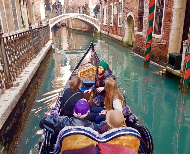 Venice: 30 min Gondola Ride on the Grand Canal with Guide - Timing, Tips, and Comfort: Read This Part Before Booking