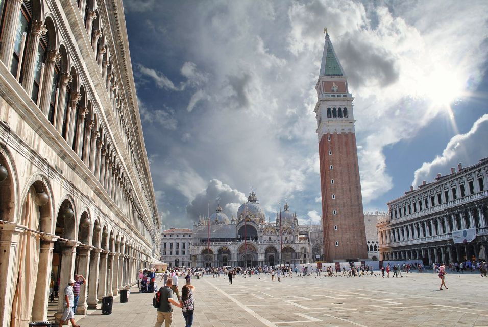 Venice: 4-Hour City Tour with Doge's Palace & Basilica Visit - How the Castello route sets up the rest of your Venice day
