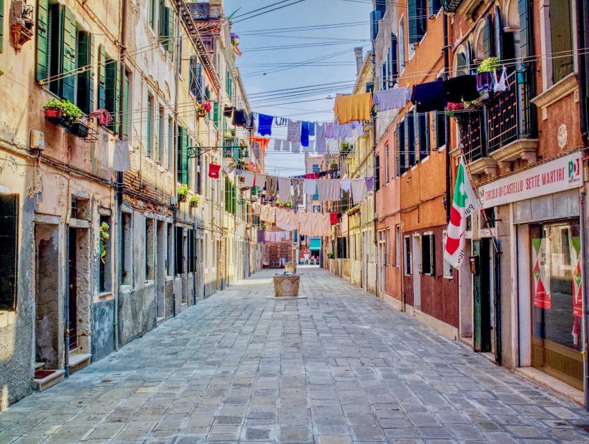 Venice: 4-Hour City Tour with Doge's Palace & Basilica Visit - Doge’s Palace: politics, artwork, and the speed of skip-the-line