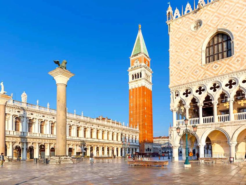 Venice: 4-Hour City Tour with Doge's Palace & Basilica Visit - Bridge of Sighs and the prisons: the emotional pivot