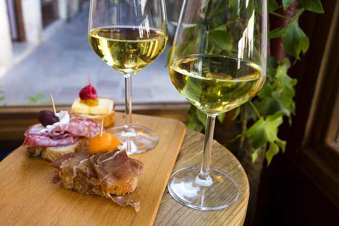 Venice Bacaro Food Tour: Eat and Drink like a Venetian - Meeting point to final stroll: where you start and end