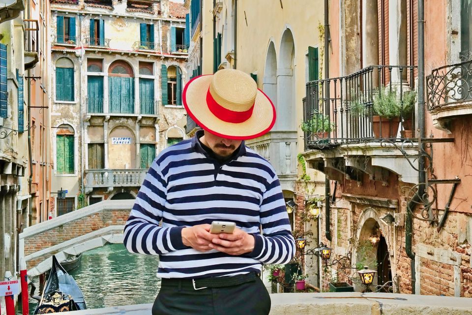 Venice: Basilica and Doge's Palace Tour with Gondola Ride - Gondola Ride Timing: 3:00 PM or 5:15 PM and What You’ll See