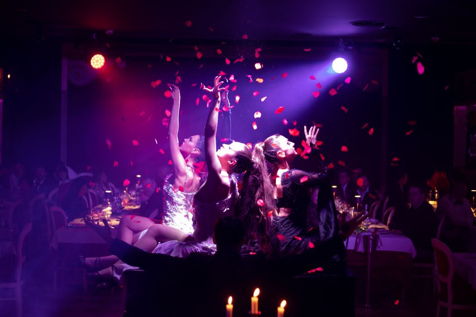 Venice: Cabaret Dinner Show - Dress Code Rules You Should Not Ignore