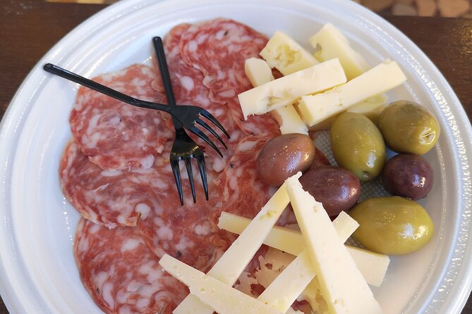 Venice Cicchetti, Spritz and Wine Tour with a Local Guide - Venice’s bacaro habit: why this tour feels different
