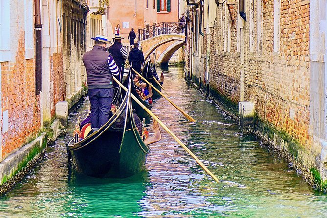 Venice: Classic 30-Minute Gondola Ride Through the Canals - How much value is $49.32 for 30 minutes?