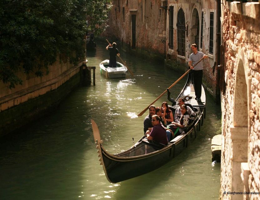 Venice Combo: Gondola, St. Mark’s Basilica Pala d'Oro option - Timing and the built-in gap: the part that can make or break your day