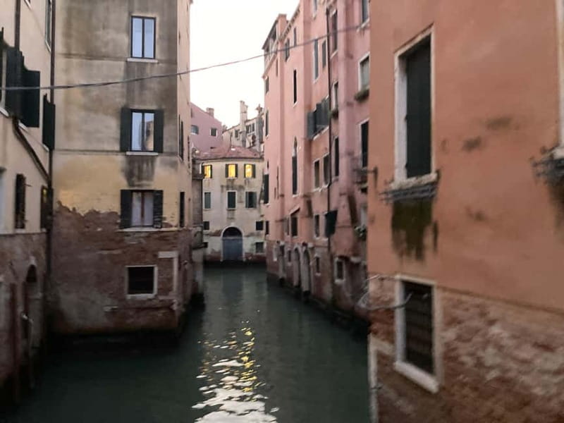 Venice: Crimes, Legends, and Mysteries Sunset Tour - Stop-by-stop: the route’s story beats (and what they mean)