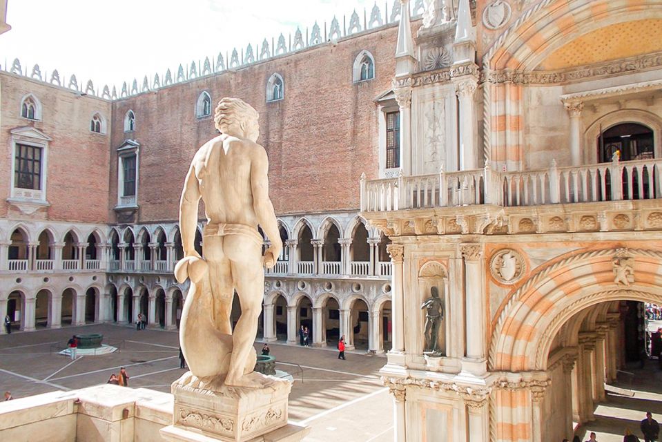 Venice: Doge's Palace and St. Mark's Basilica Tour - Skip-the-line entry in a city that punishes delays