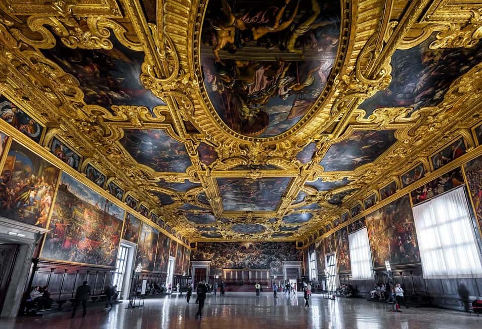 Venice: Doge's Palace Guided Tour with Optional Gondola Ride - Key things to know before you go